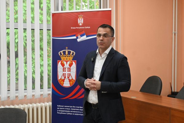 d6558f7d-3d73-4e67-90cf-e3ae7789ec1a