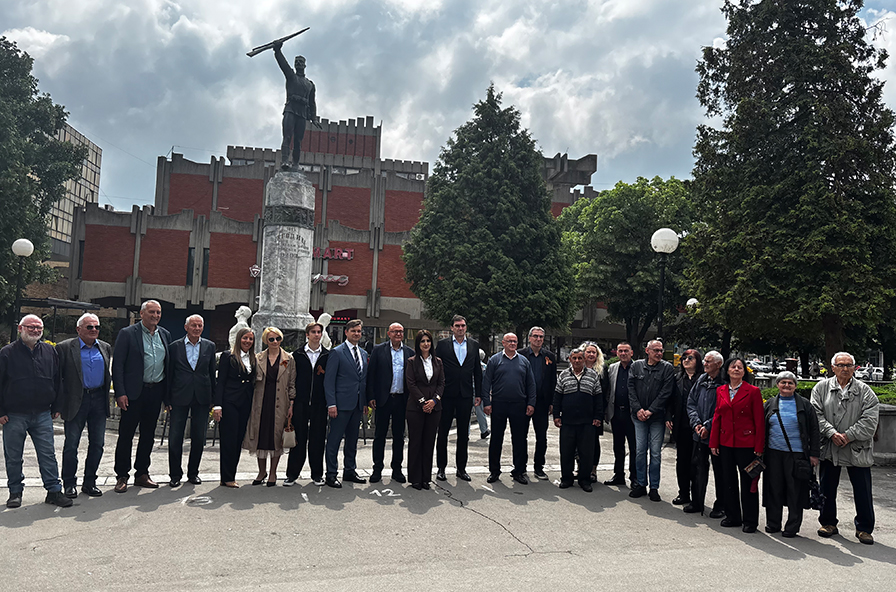 Jarkin, Života, grupna fotografija, polaganje venca, Oslobodilac, Solunac – 01- TV Palma Plus