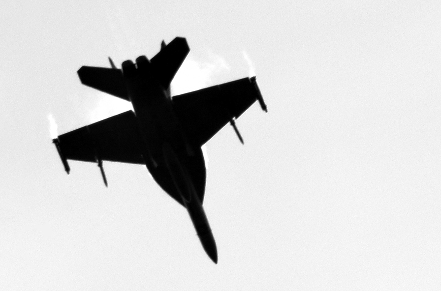 MIG-29, Silueta – Craig Manners on Unsplash – 896×592