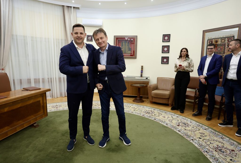 NENAD BOROVÈANIN I DARKO GLIIÆ