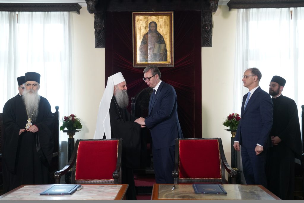PORFIRIJE, VUÈIÆ I MACUT