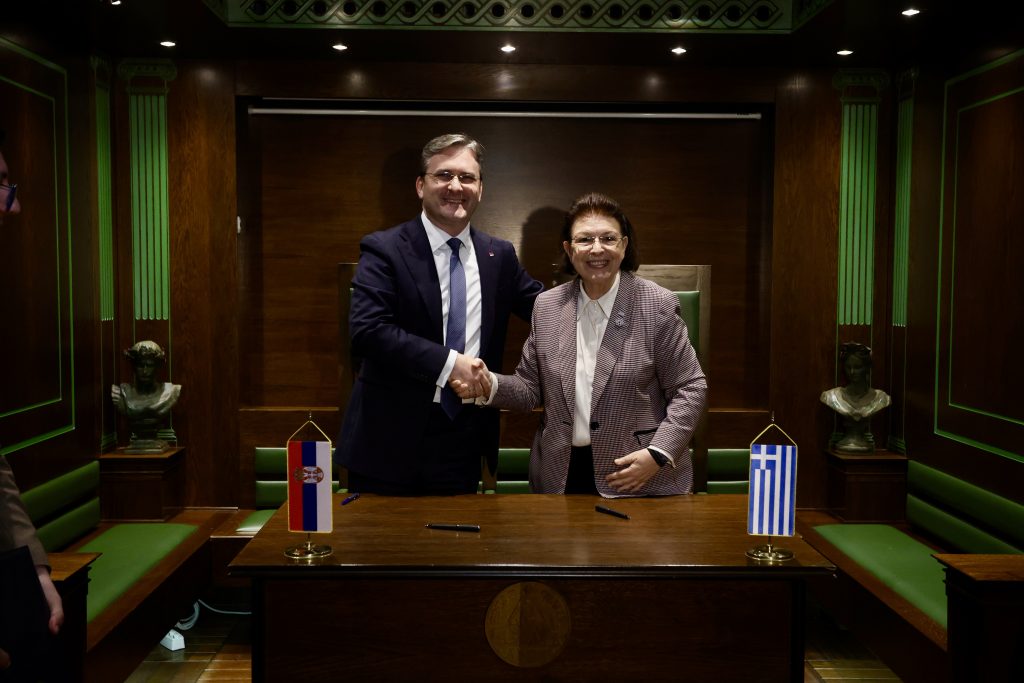 NIKOLA SELAKOVIÆ, LINA MENDONI