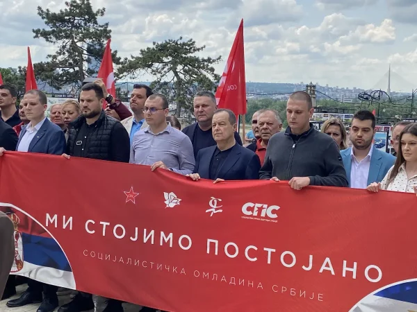 image001 Ivica Dačić, Polaganje venca na Kalemegdanu na grobove heroja borbe protiv fašizma
