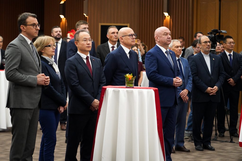 PRIJEM POVODOM OBELEAVANJA 105. GODINJICE OSNIVANJA KOMUNISTIÈKE PARTIJE KINE