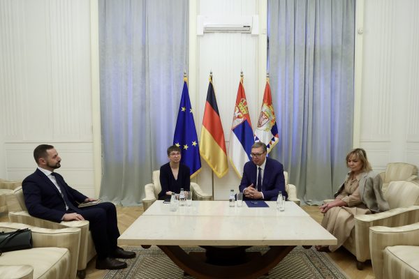 ANKE KONRAD I ALEKSANDAR VUCIC