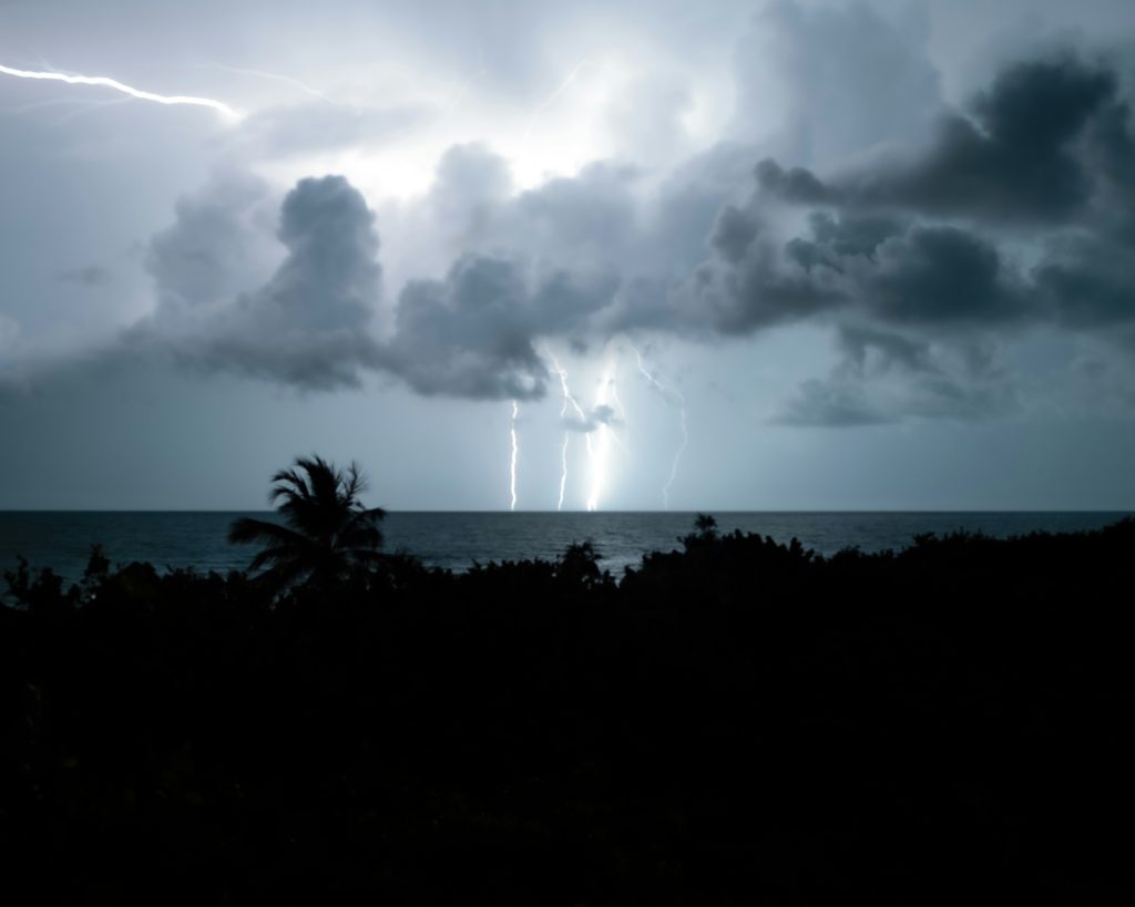 jeffrey-grospe-qItn62Nb6Zs-unsplash