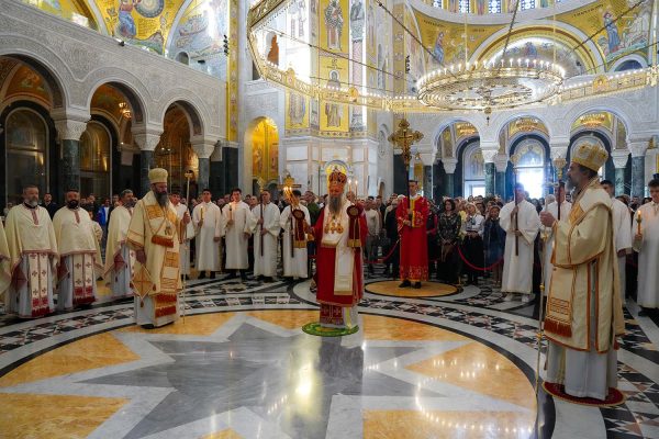 Patrijarh Porfirije, Krstovdan, Sveta liturgija, GLAVNA – printscreen-spc.rs