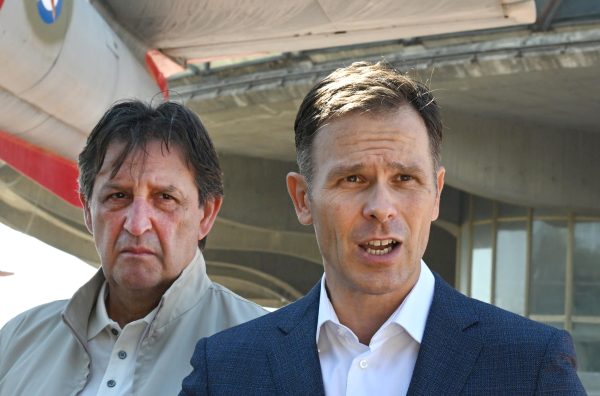 Siniša Mali, Muzej vazduhoplovstva u Surčinu, portal – RADE PRELIĆ (STF)-TANJUG (2)