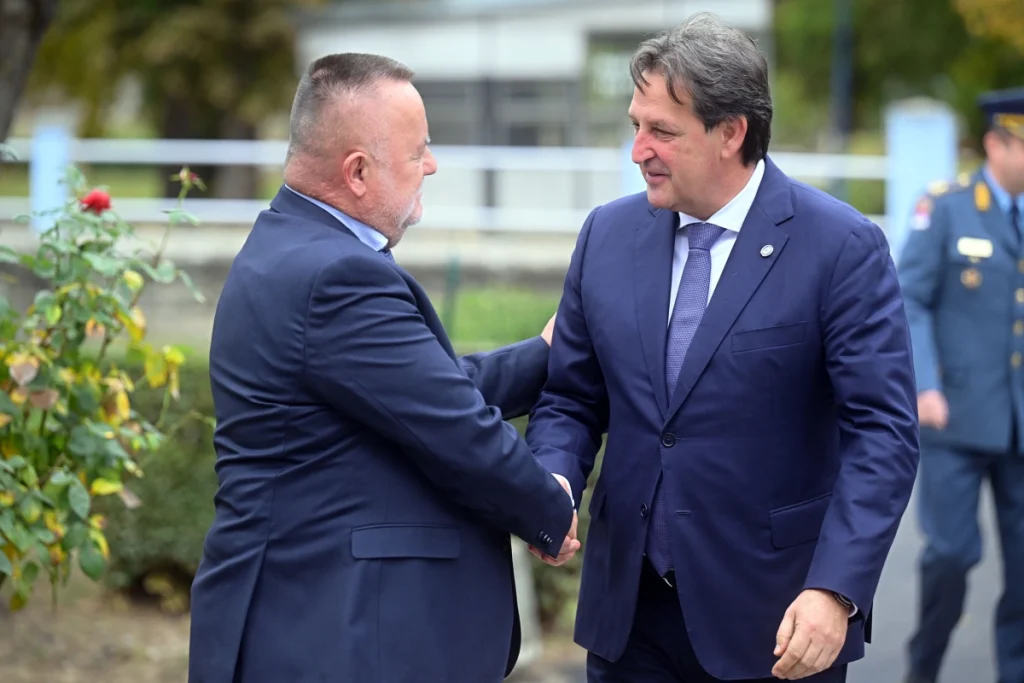 Bratislav Gašić, Sloboda u Čačku – Ministarstvo odbrane Republike Srbije (1)
