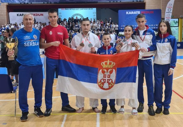 Draganovi karatisti, Italija (7)