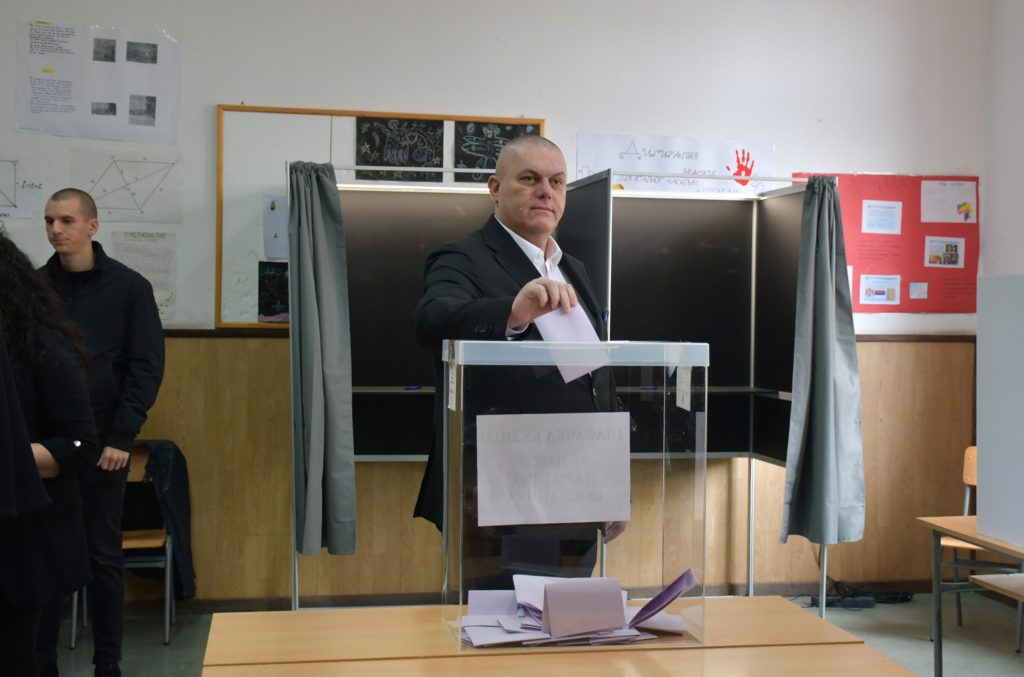 NASLOVNA za glasanje lidera