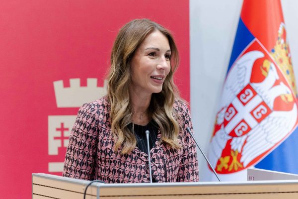 DUBRAVKA ÐEDOVIÆ HANDANOVIÆ